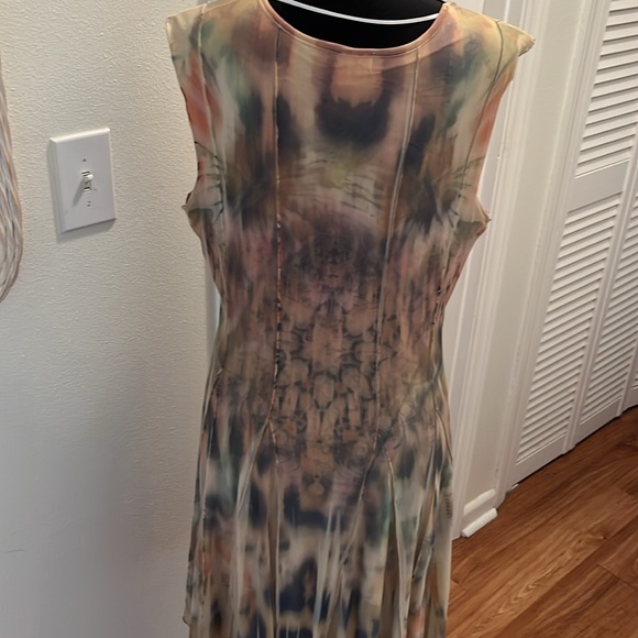 Live and Let Live dress - Picture 4 of 8